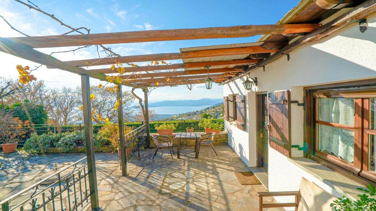 Apartamento Chrissi Nefeli Agios Georgios Nilias Exterior foto